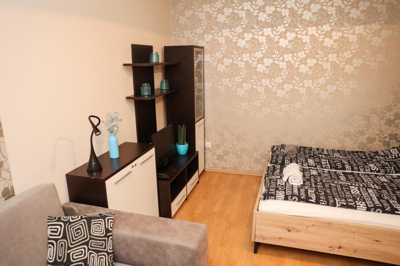 Charming & Unique Apartment In Budapest Vibrant City Center Екстер'єр фото