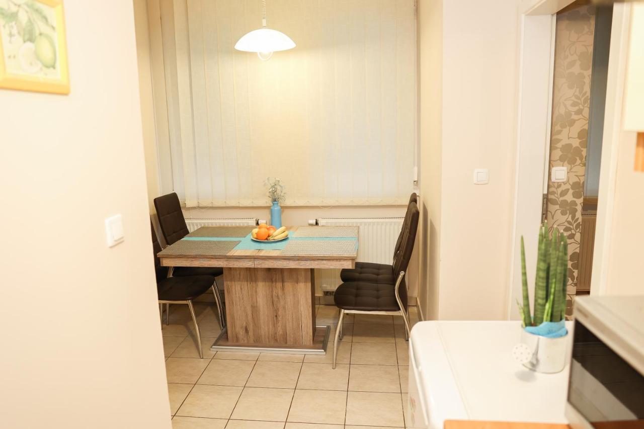 Charming & Unique Apartment In Budapest Vibrant City Center Екстер'єр фото