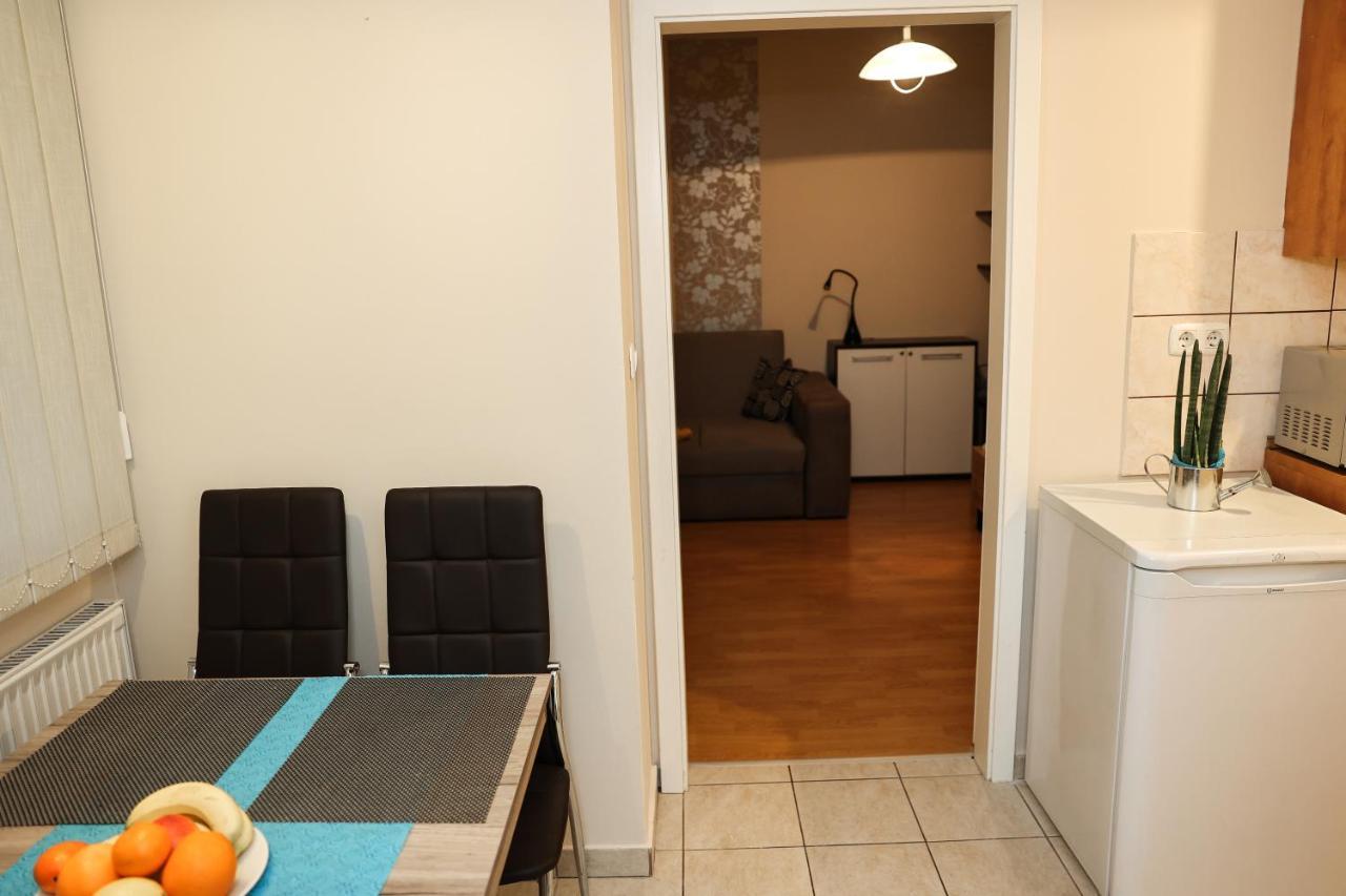 Charming & Unique Apartment In Budapest Vibrant City Center Екстер'єр фото